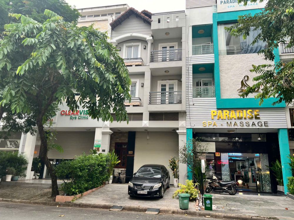 cho thuê nhà phố nguyên căn Phú Mỹ Hưng đường le van thiem r4-42 hp1