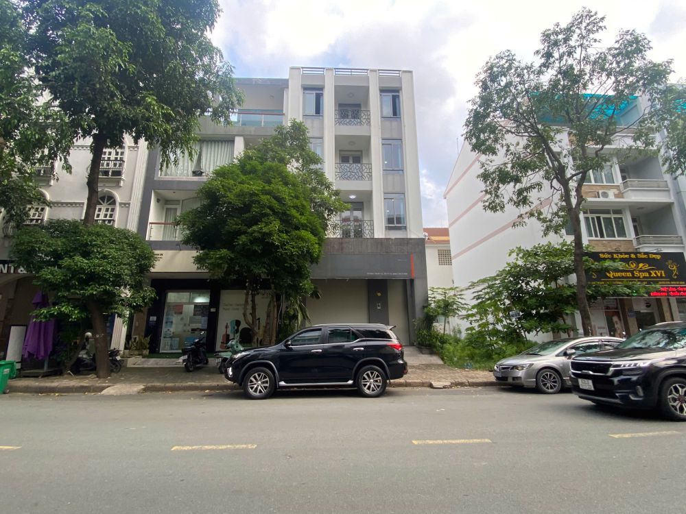 cho thuê nhà phố phu my hung nam long 3 b2-12 (121 pham thai buong)