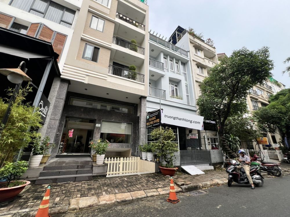 cho thue nha pho phu my hung r4-69 hp1